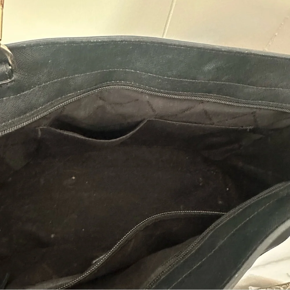 Michael Kors Black Shoulder Bag - Picture 6 of 7